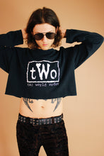 Load image into Gallery viewer, 1990s Taz World Order Cropped Longsleeve
