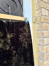 Load image into Gallery viewer, 1990s Black &amp; Gold Floral Mini Skirt
