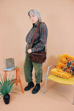 Load image into Gallery viewer, Vintage Leather Camera Bag
