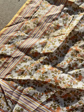 Load image into Gallery viewer, 1970s Sweet Floral Scarf
